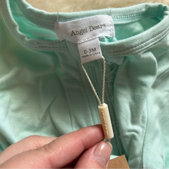 NWT Angel Dear Ruffle Front Zip Footie 0-3 - Picture 3 of 3